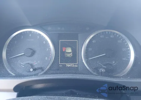 2019 Toyota Highlander Le Plus z USA, uszkodzony, nr VIN 5TDBZRFH0KS991569